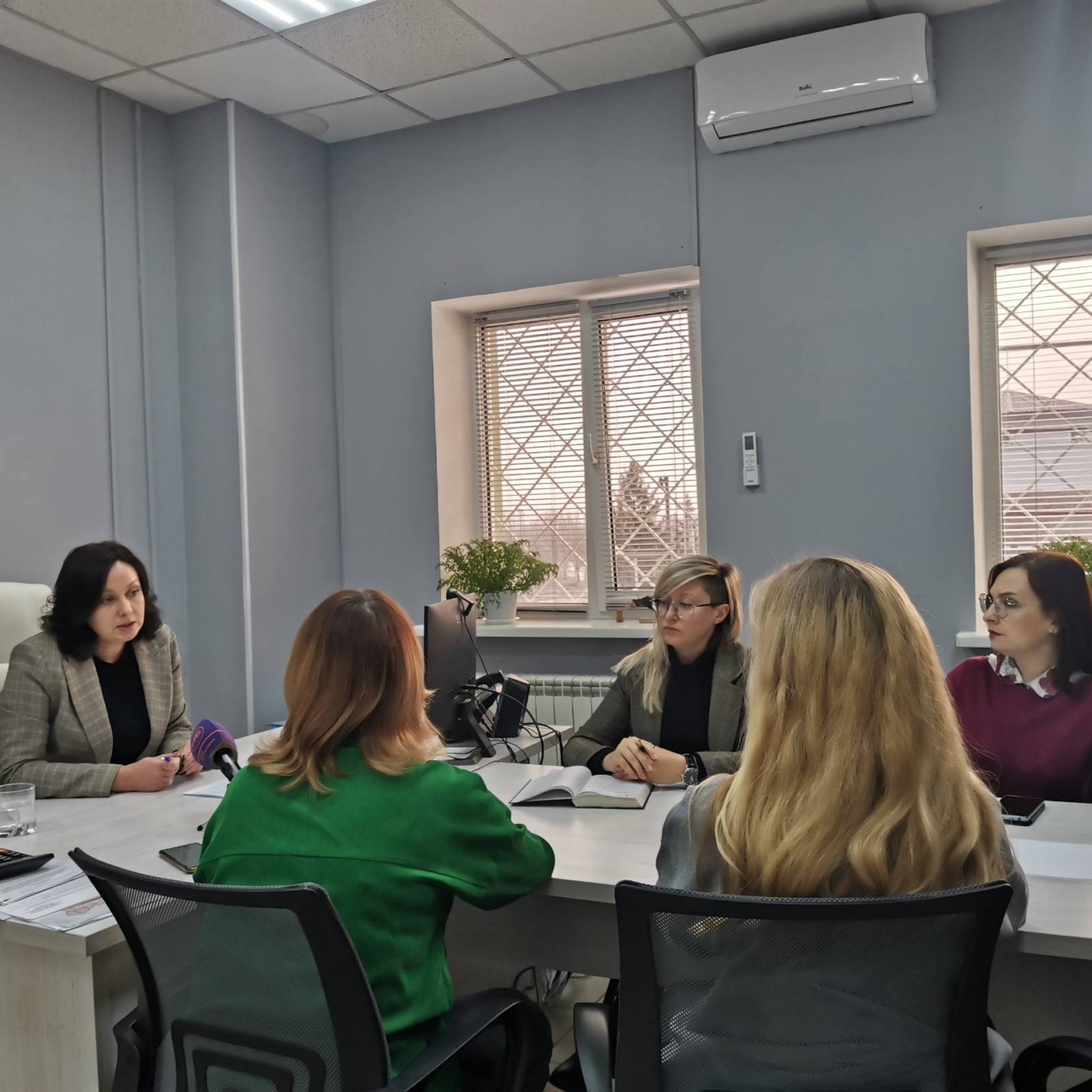 цэб провёл брифинг по вопросам досудебной работы с задолженностями потребителей