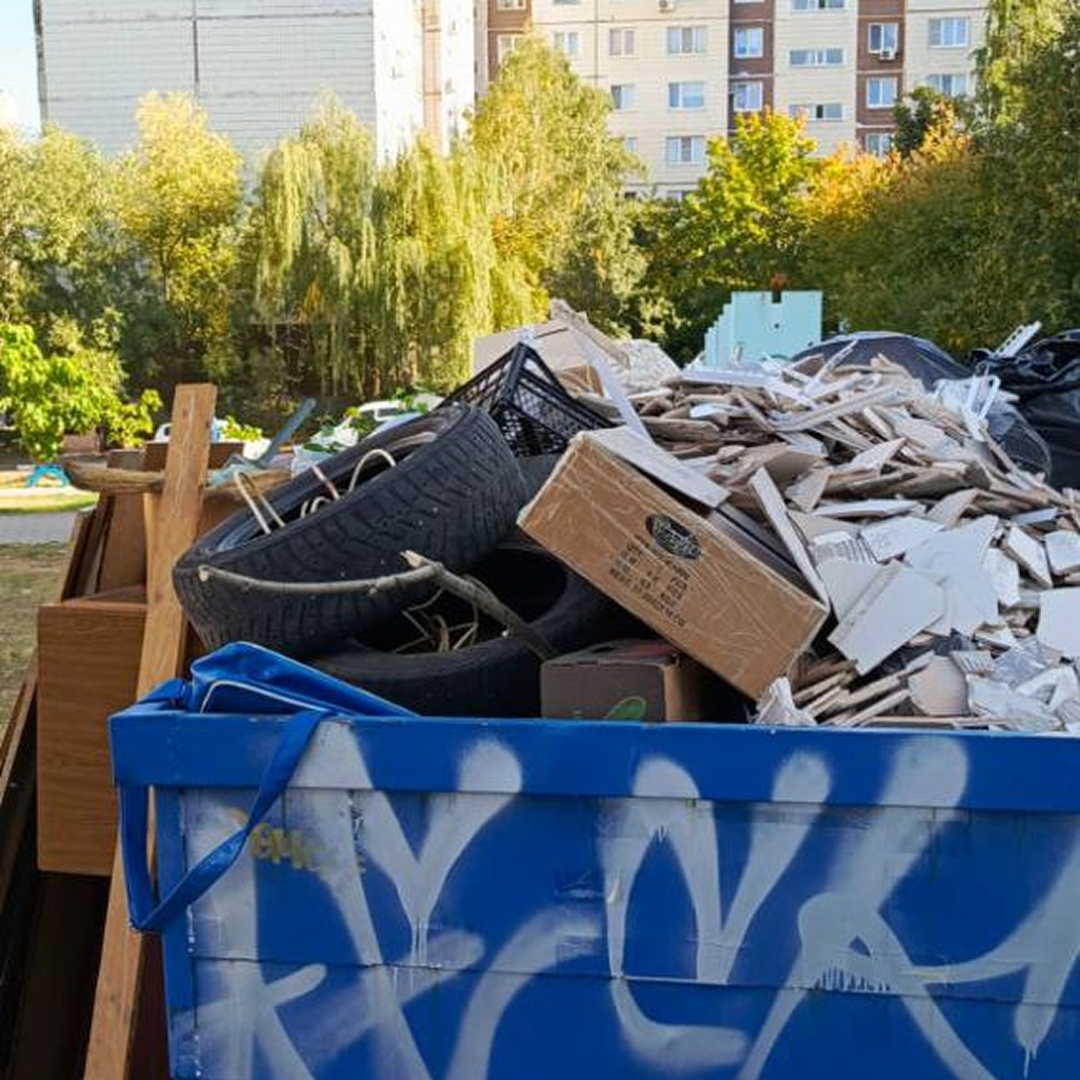 что нельзя выбрасывать в мусорный контейнер?