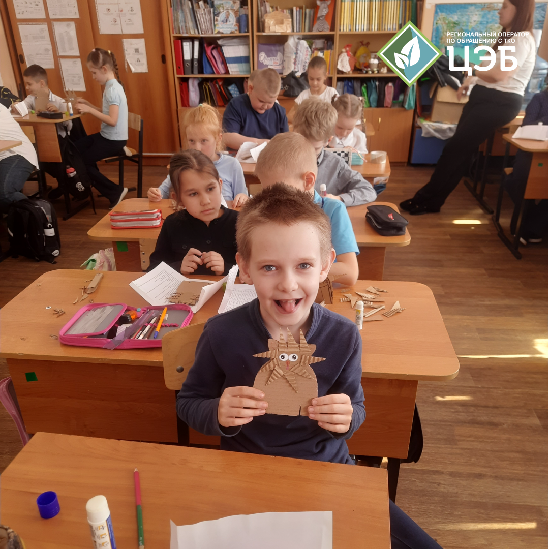 сотрудники регионального оператора побывали в гостях у первоклассников школы №17