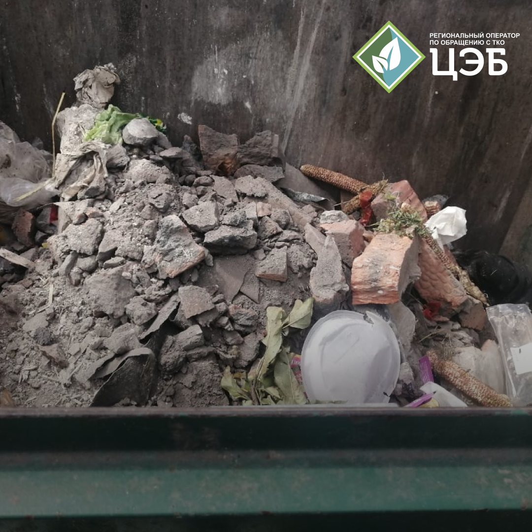 строительные отходы в контейнерах привели к поломке мусоровозов!