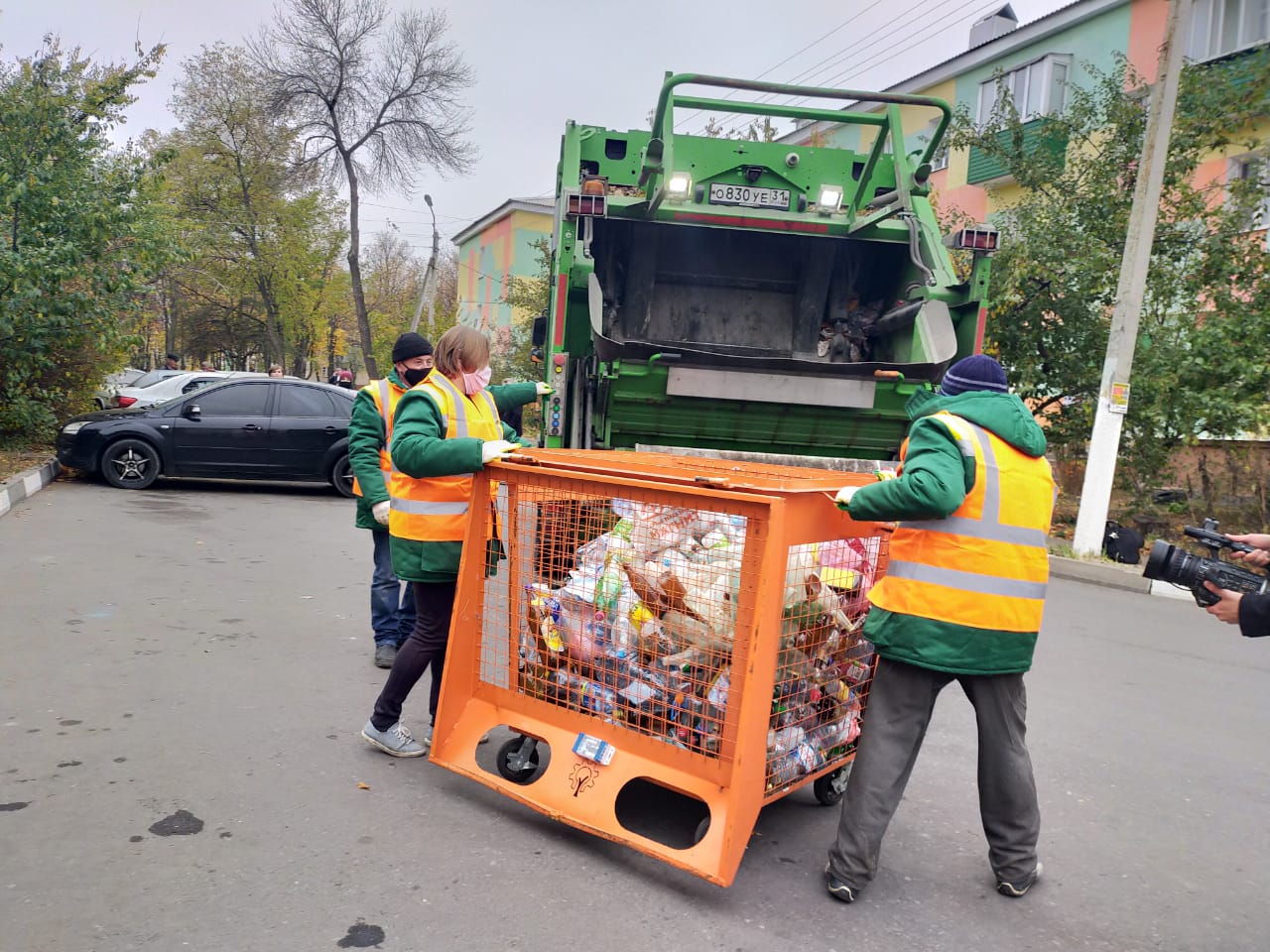 ГУБКИНЦЫ СОБРАЛИ ПОЧТИ 3 ТЫС. М3 ВТОРСЫРЬЯ ЗА 8 МЕСЯЦЕВ - Центр  Экологической Безопасности Белгородской области